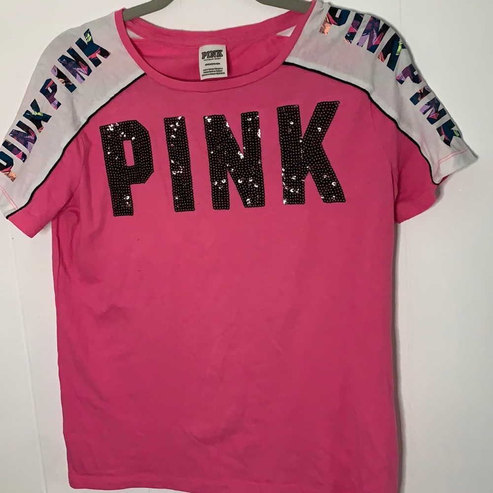 VS PINK T SHIRT⭐️